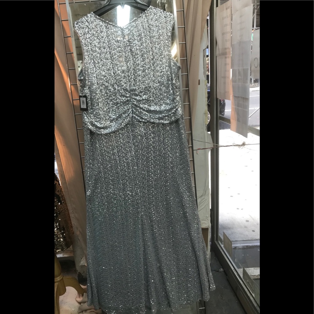MARINA dress Cutout Sequin Lace Gown Silver,NWT - Picture 7 of 13